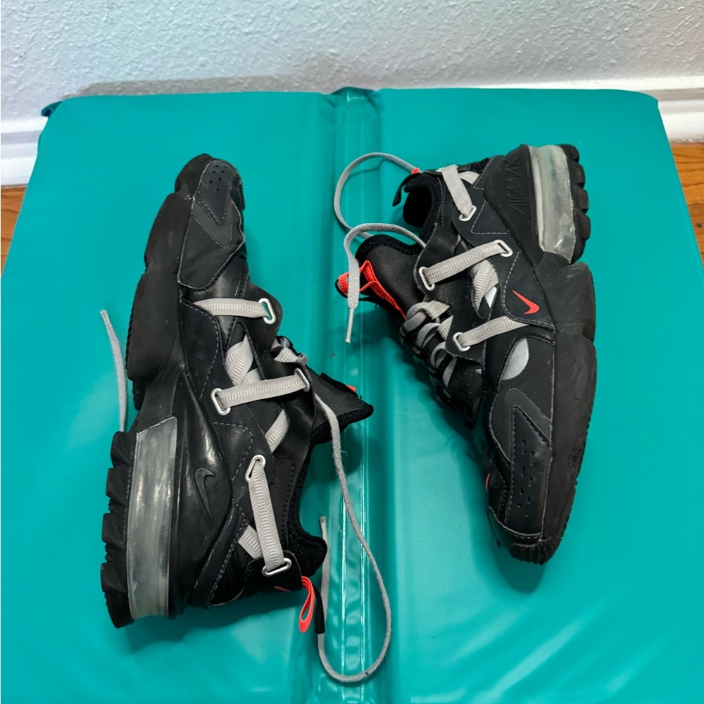 Men Nikes
